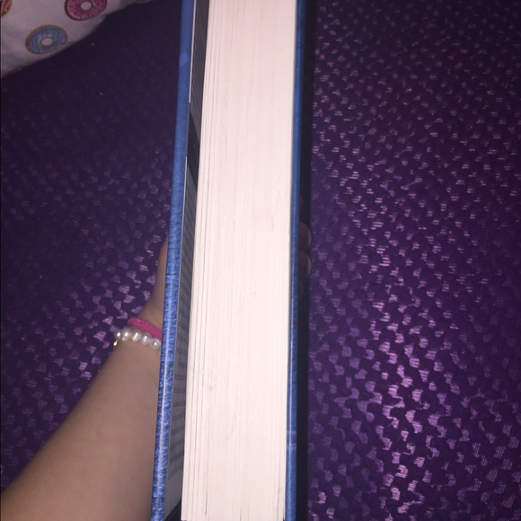 A GAME OF THRONES books - Picture 3 of 4